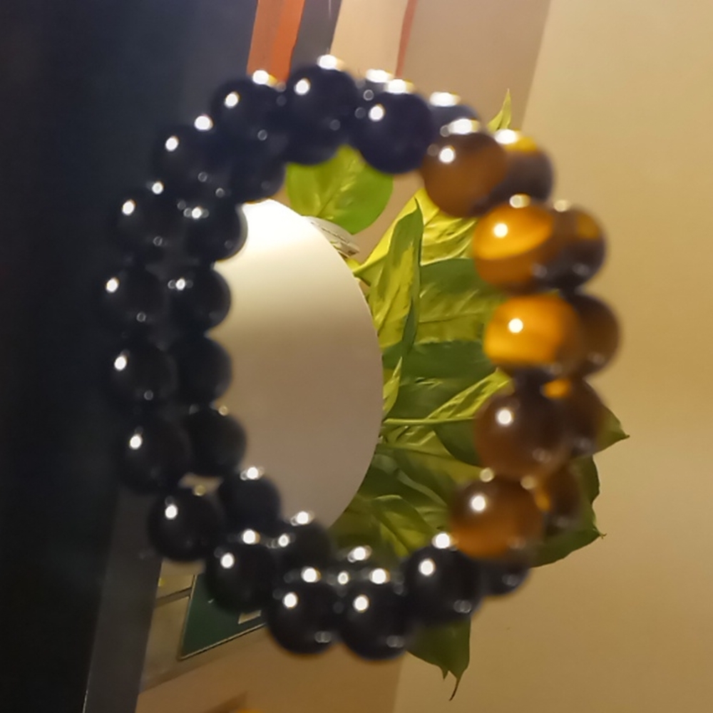 10mm 18 beads bracelet